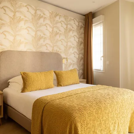 Lea, L'ecrin Du Fer A Cheval Aparthotel 4*