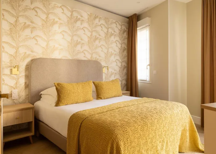 Lea, L'ecrin Du Fer A Cheval Apartmanhotel 4*