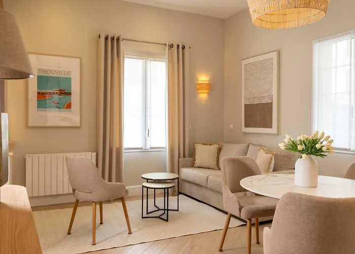 Lea, L'ecrin Du Fer A Cheval 4*