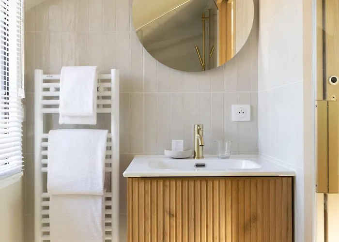 Apartmanhotel Lea, L'ecrin Du Fer A Cheval 4*